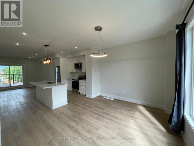 Building Photo - 440 Veterans Dr