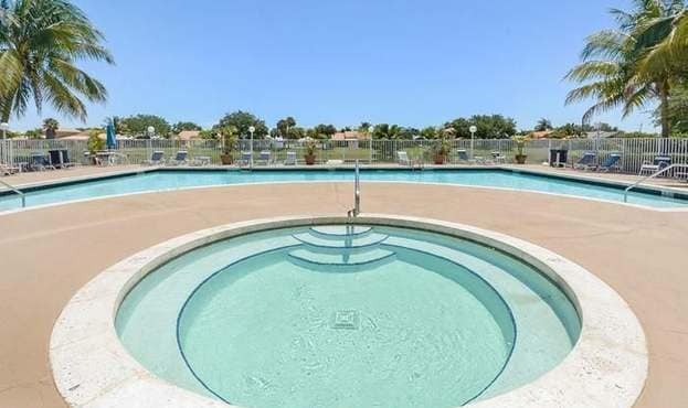 Foto del edificio - 2405 NW 33rd St