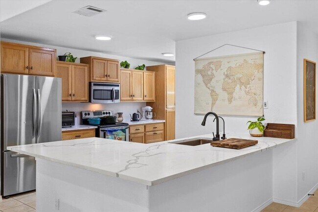 Foto del edificio - 120 Lake Point Way