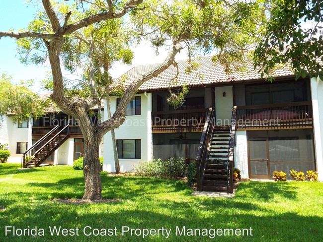Foto del edificio - 1652 Stickney Point Rd