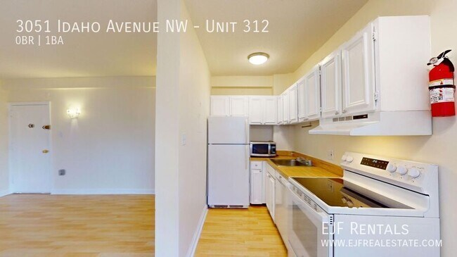 Foto del edificio - 3051 Idaho Ave NW