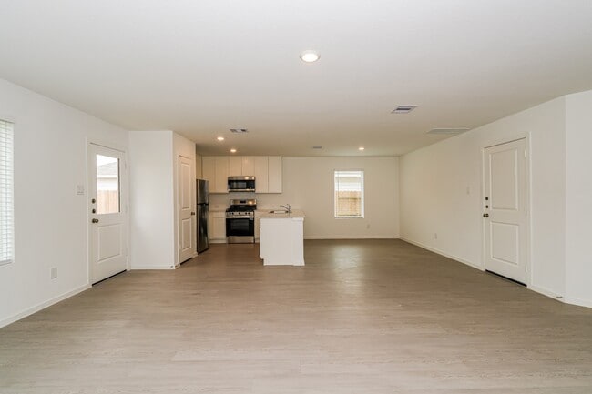 Building Photo - 442 Southern Magnolia Wy