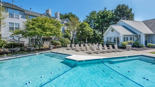 Building Photo - 175 Centre St