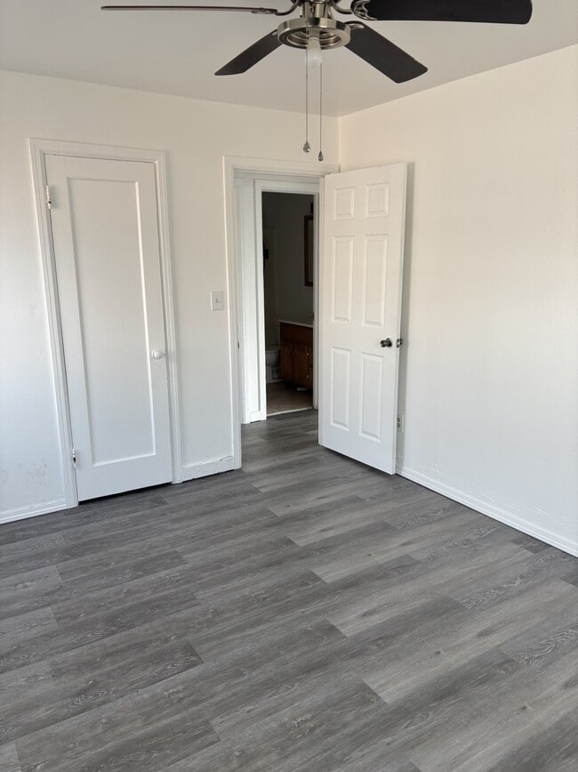 Building Photo - 622 Willard Ave