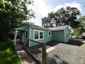 Building Photo - 7607 Moss Rose St