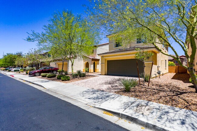 Foto del edificio - 4 Bed, Beauty With First Floor Bed And Full Bath