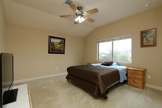 Building Photo - 7610 Hampton Bay Ln