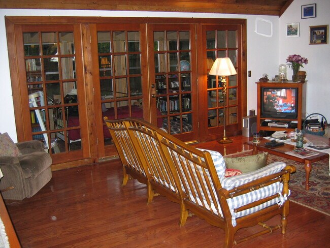 Building Photo - 404 Craft Rd