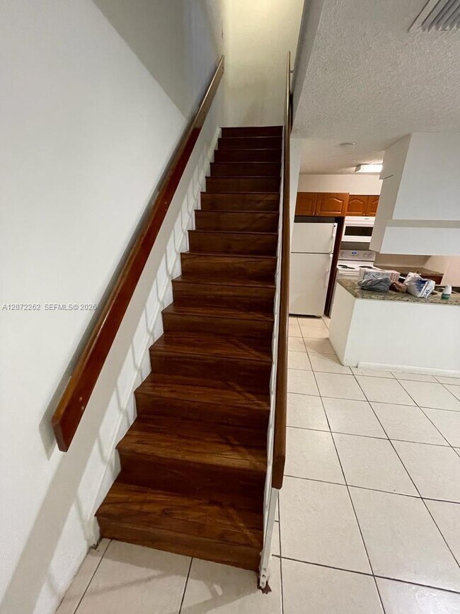 Foto del edificio - 17515 NW 67th Ct