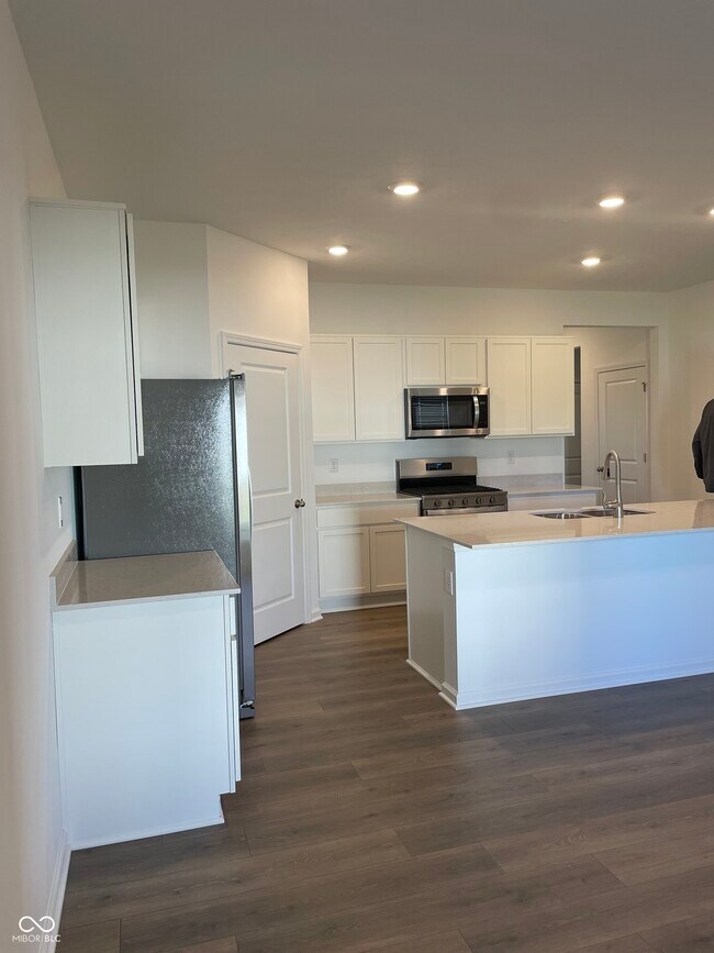 Foto del edificio - 940 Saddlebrook Farms Blvd