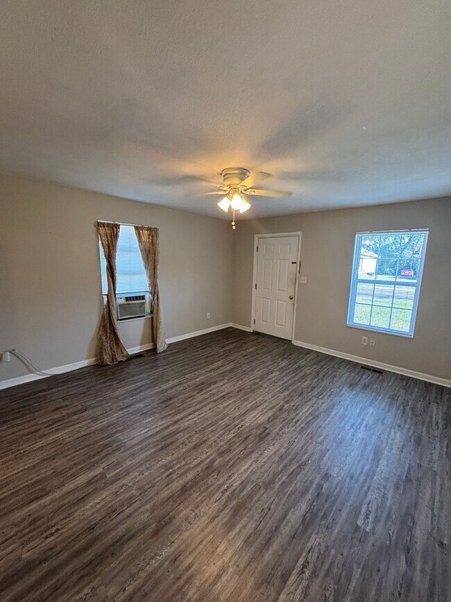 Photo - 4237 Holston Dr House