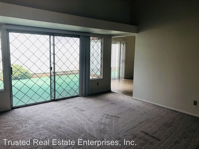 Foto del edificio - 3 br, 2 bath House - 924 Belmont Street