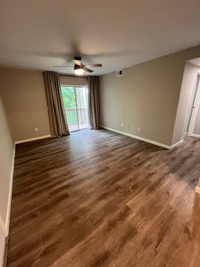 Building Photo - 757 Ridgeside Dr