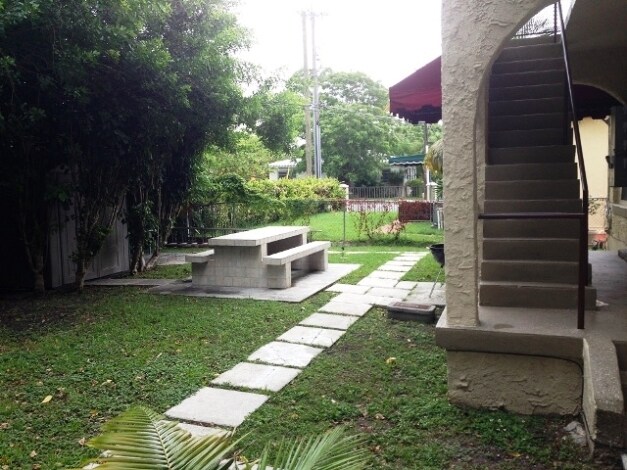 Foto del edificio - 444 Ponce de Leon Blvd