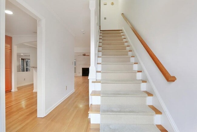 Building Photo - 1245 S Ponce De Leon Ave NE