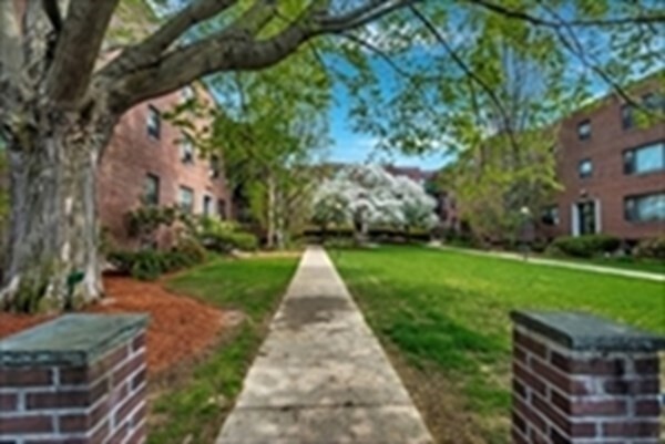 Foto del edificio - 57 Harvard Ave