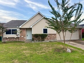 Building Photo - 12546 Chalmette St