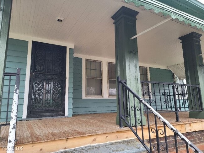 Building Photo - 3 br, 1 bath House - 787 Thornhill Drive