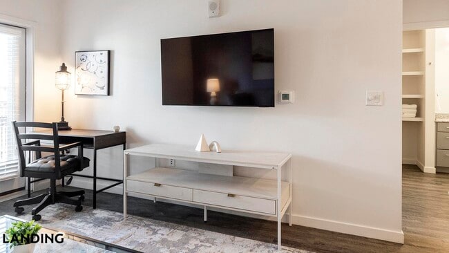 Foto del edificio - 185 Polaris Pointe