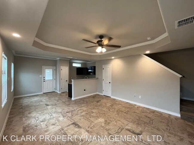 Building Photo - 3 br, 2.5 bath House - 6303 LUGLIO LANE #101