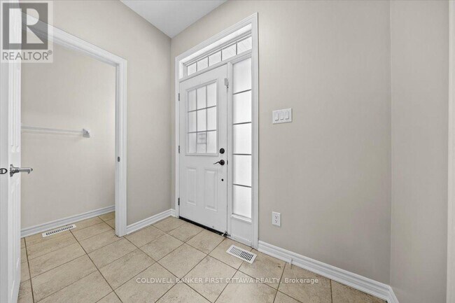 Building Photo - 2445 River Mist Rd