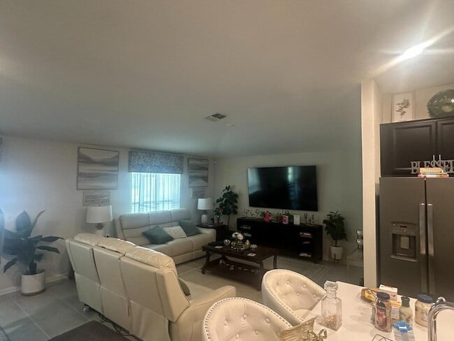 Building Photo - 4547 Tahoe Cir