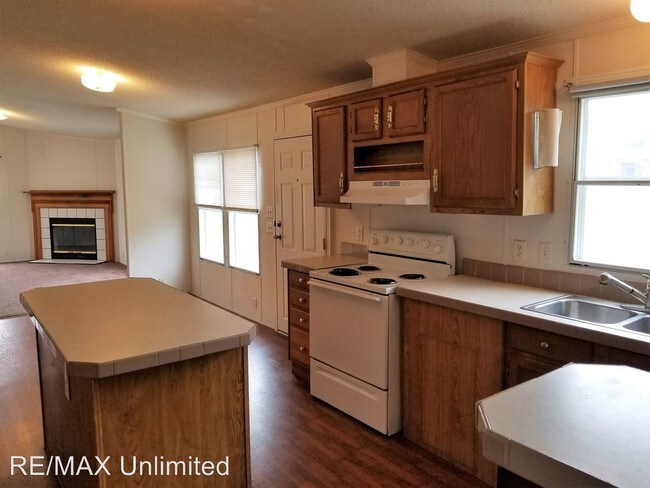 Building Photo - 3 br, 2 bath House - 3738 New Mathis