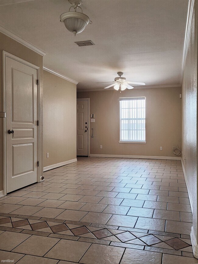 Foto del edificio - 2 br, 1.5 bath 4plex - 1903 Maria Isabel Dr A