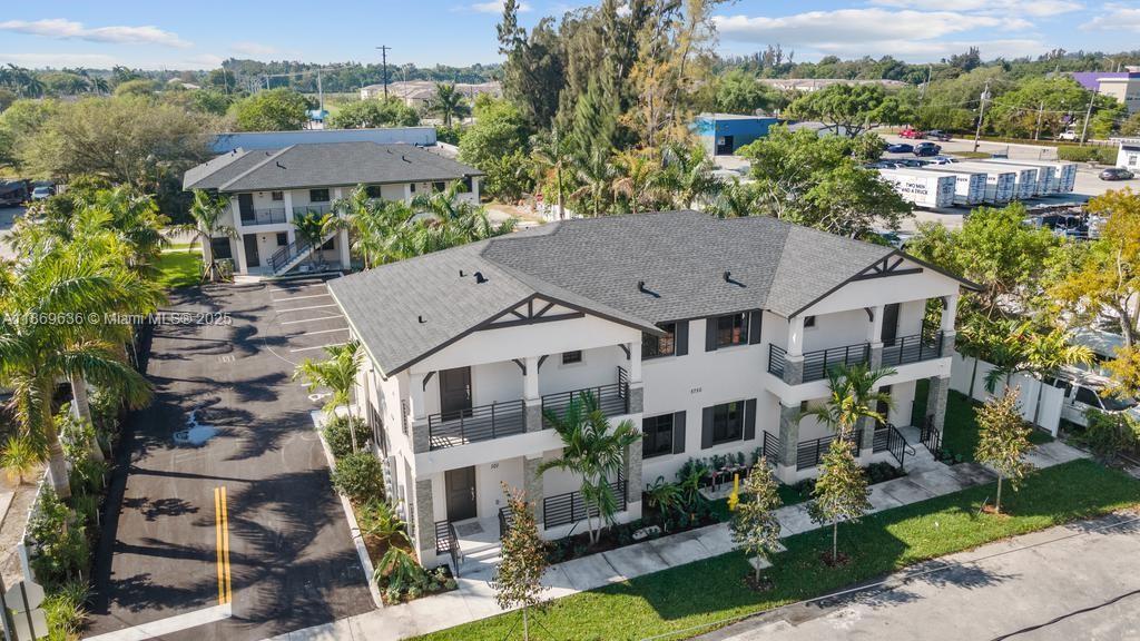 Foto principal - 5750 SW 44th St