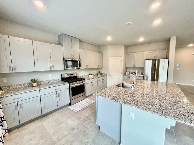 Foto del edificio - 4039 Lady Fern Ave