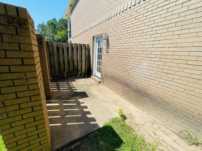 Building Photo - 3BR/3BA For Rent