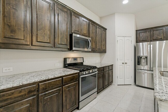 Foto del edificio - 531 Catherine Ln