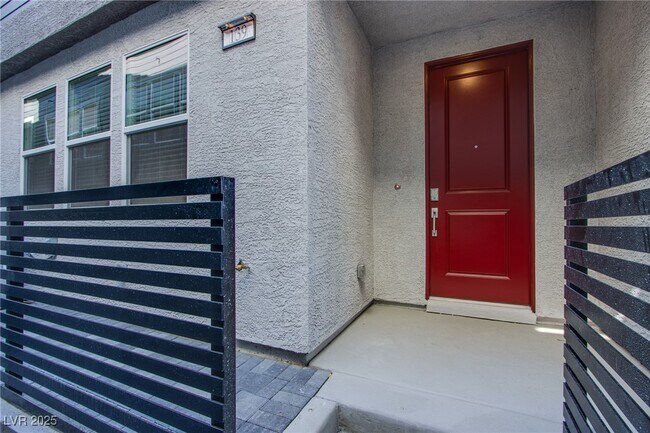 Foto del edificio - 139 Aqua Cmns