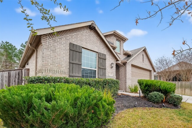 Building Photo - 210 Emory Birch