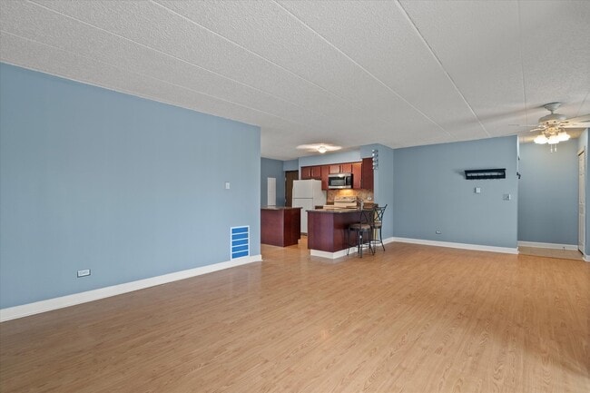 Foto del edificio - 708 Briar Hill Ln