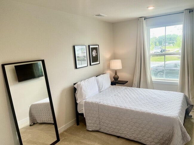 Building Photo - 100 Fost Blvd