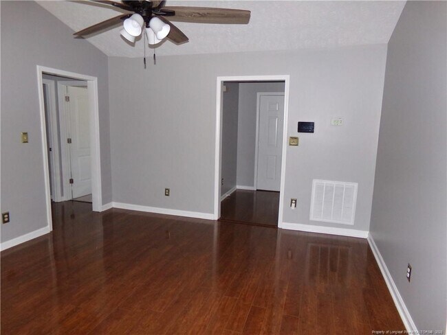 Foto del edificio - 6536 Applewhite Rd