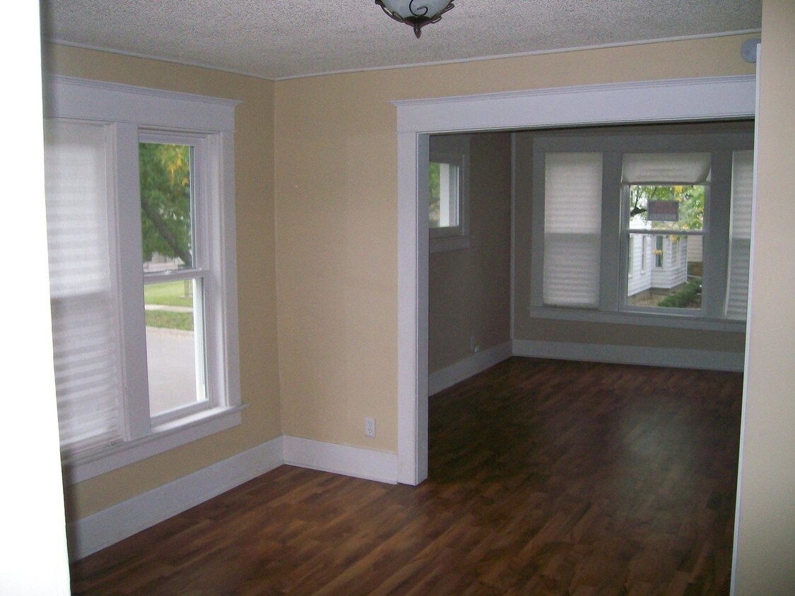 503 Church St Unit Upper, St. Joseph, MI 49085 Apartments in St