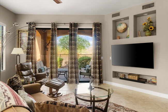 Building Photo - 15550 S 5th Ave