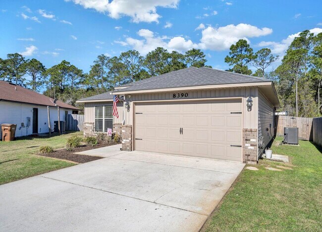 Foto del edificio - 8390 Island Dr