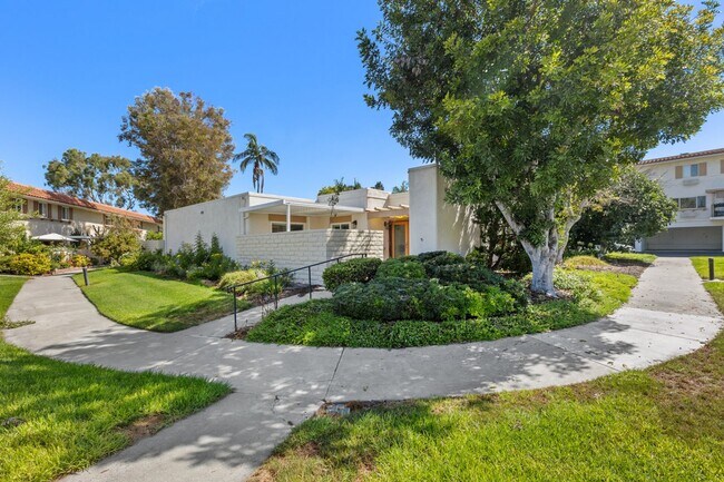 Building Photo - Bright & Beautiful Home in Laguna Woods Village – Resort-Style 55+ Living