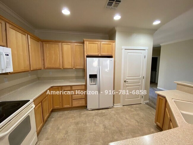 Building Photo - LEASED--Sun City Lincoln Three Bedroom