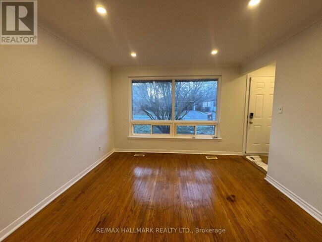 Building Photo - 75 Bolton Ave