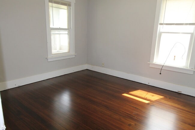 Photo - Cozy 2+ Bedroom Home in South Omaha! Pet F...