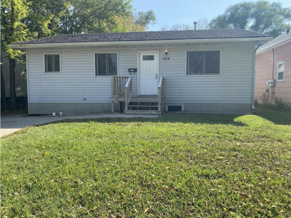 Foto principal - 424 3rd St SE