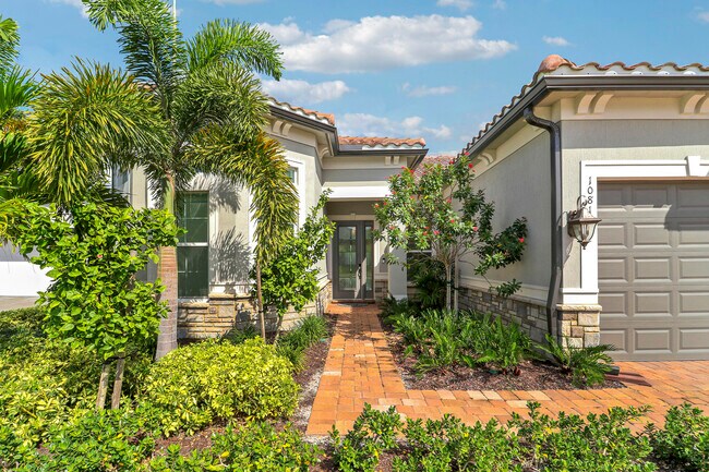 Building Photo - 10815 Stellar Cir