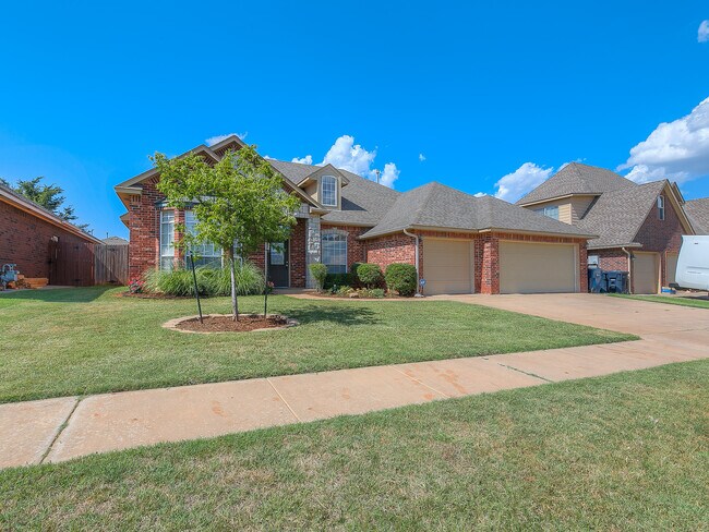 Foto del edificio - Lone Oak Ridge + Gated Community + 4 beds/2.5 Baths + Storm Shelter + Deer Creek Schools