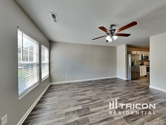 Building Photo - 437 Brookfield Dr