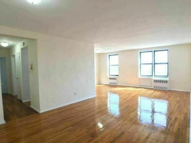 Building Photo - 2 bedroom in BRONX NY 10472