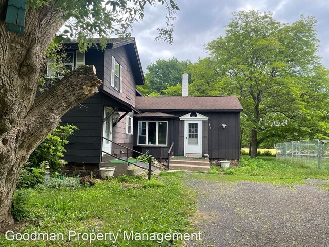 Building Photo - 3 br, 2 bath House - 675 Parma Center Road
